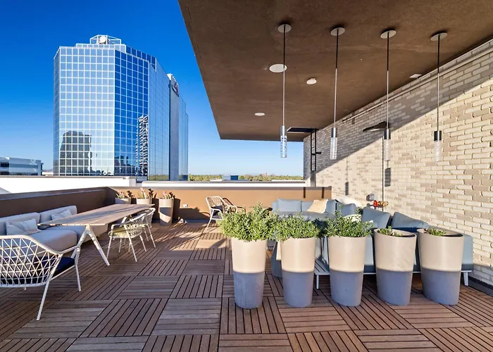 Alloy Midtown Apartment