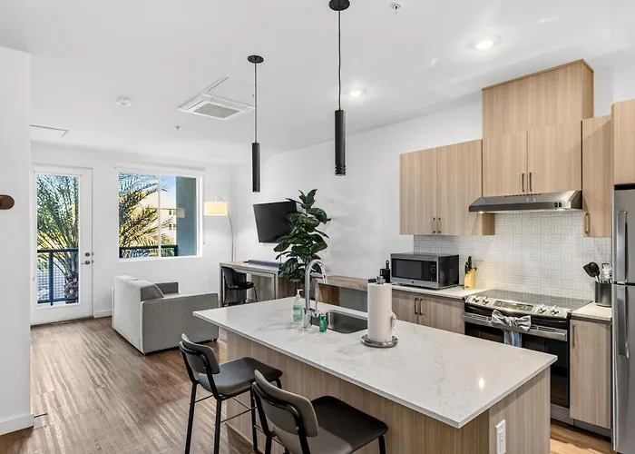 Alloy Midtown Apartment *