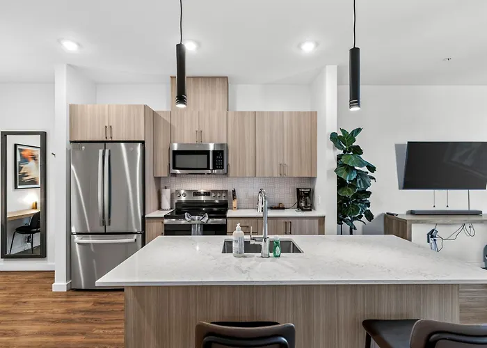 Alloy Midtown Apartment